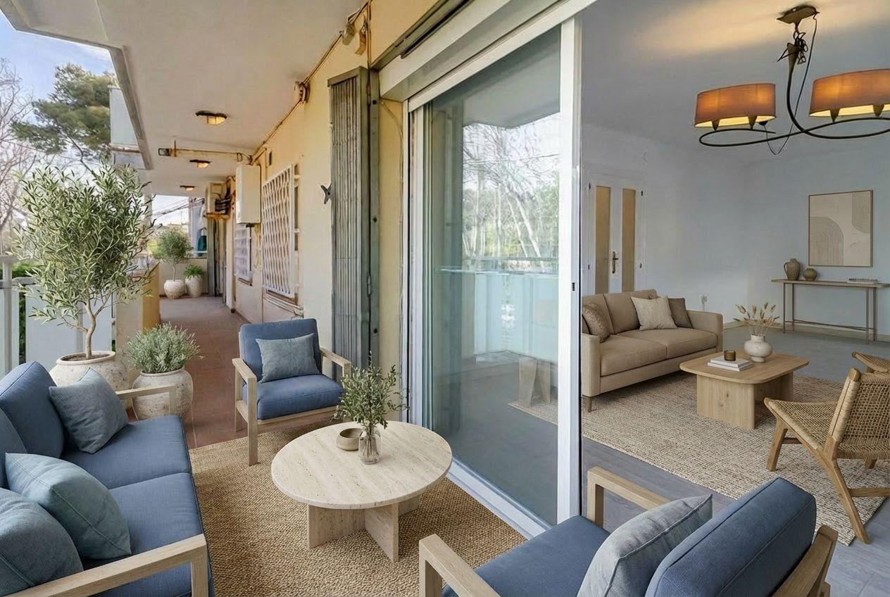 En Hiperfincas Castelldefels tenemos el agrado de presentar en exclusiva este luminoso piso exterior, ideal para quienes buscan amplitud, ubicación y calidad de vida junto al mar. La vivienda cuenta con 85...<br><br>